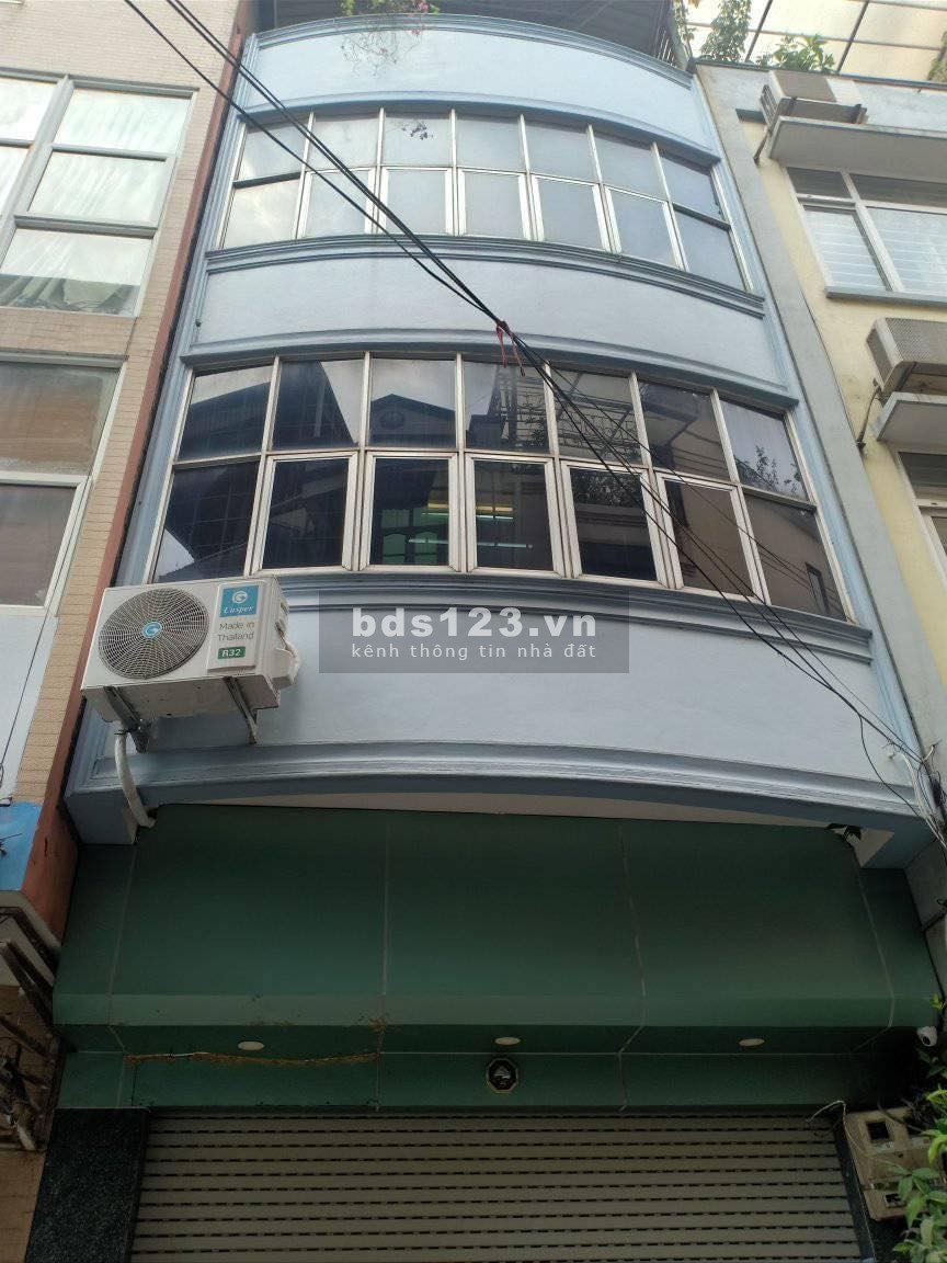 Nhà ngõ to 19 Trần Quang Diệu, tiện kinh doanh,ô tô vào nhà , DT 42m2- 3,5T - MT 4.2m. Giá 11.8 tỷ