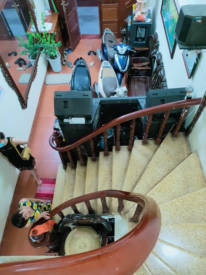 Cần bán nhà 40m2, 4 tầng đúc, đường Tô Hiệu, phân lô, ô tô kinh doanh nhỏ, giá nhỉnh 4 tỷ