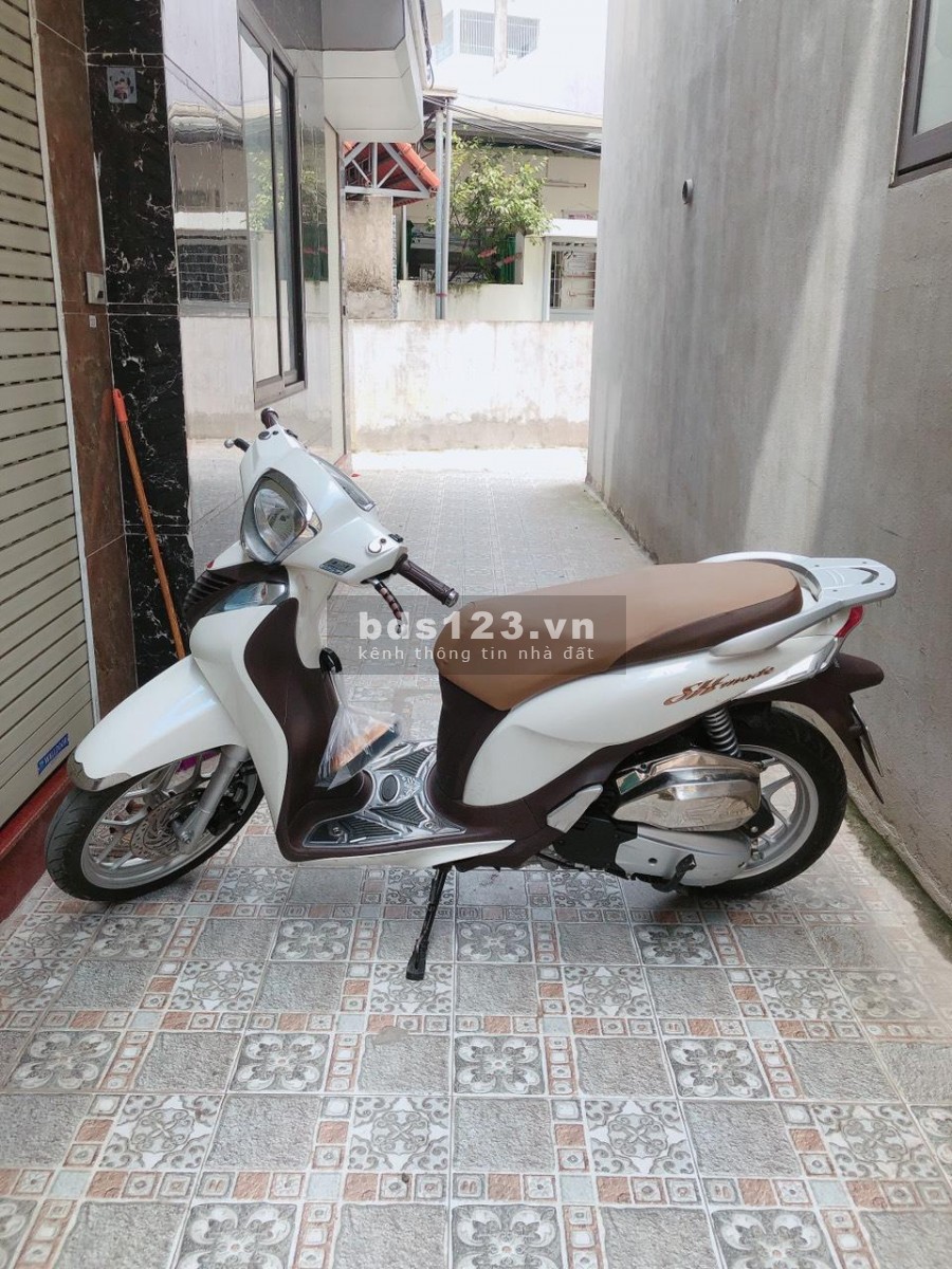 Bán nhà nội thất full đẹp 35m2 - 6,5m mặt tiền 4 tầng, cửa Đông, đường rộng, giá 2.9 tỷ