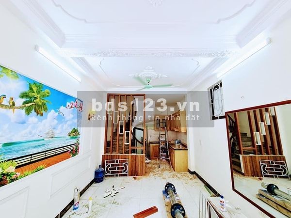Bán Nha Lĩnh Nam Vĩnh Hưng vị trí đắc địa diện tích: 30m2 giá bán: 3 tỉ