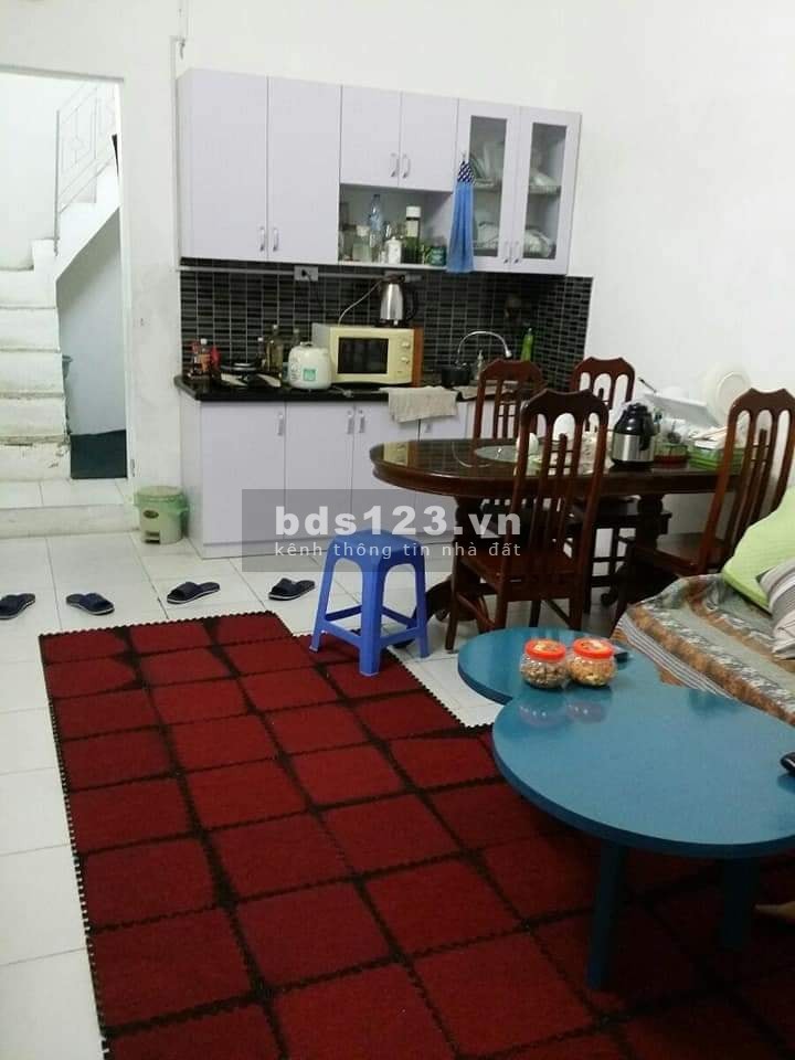 Nhà Kim Mã giá 2,99 tỷ, cách phố vài bước chân, hàng hiếm, sổ đỏ chính chủ