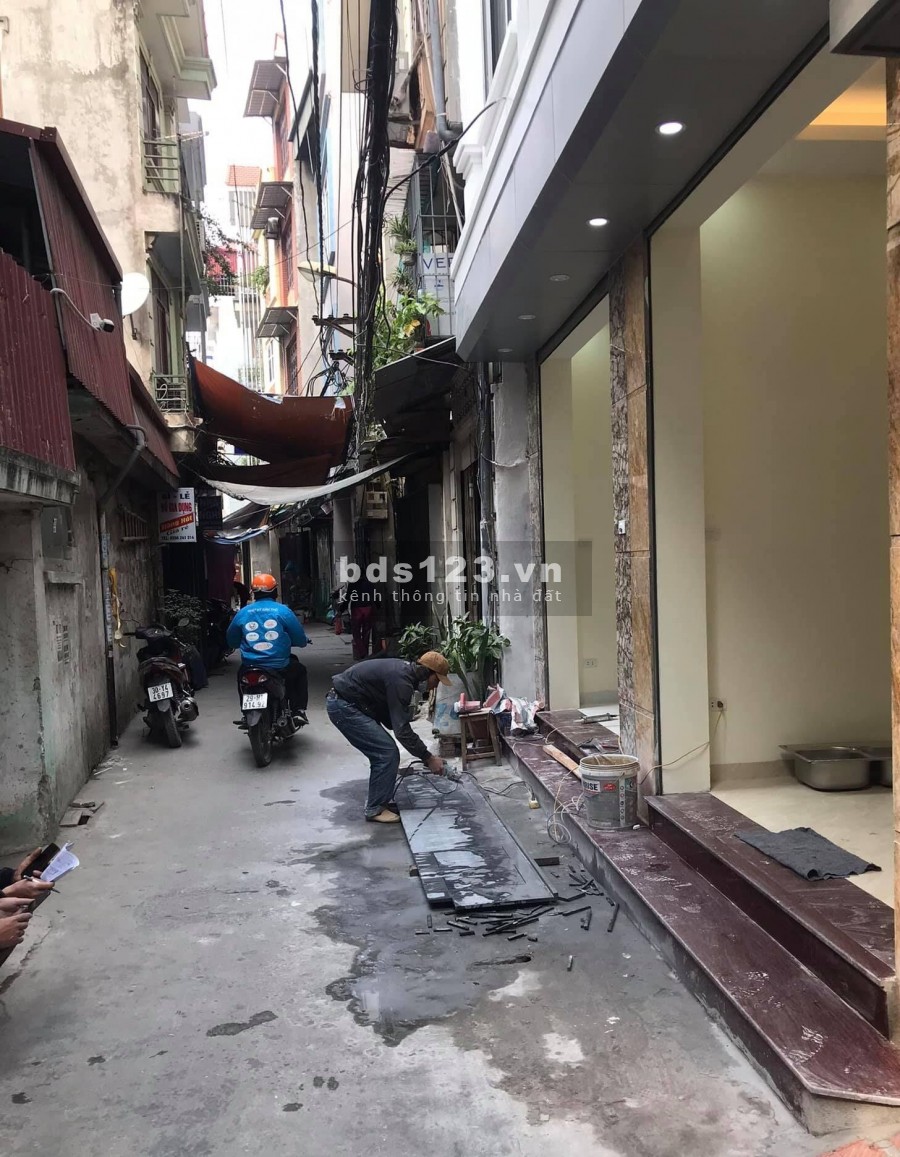 Cần bán nhà phố Kim Giang, Thanh Xuân 39m2, 6 tầng, mặt tiền 4m, giá 5.8 tỷ.