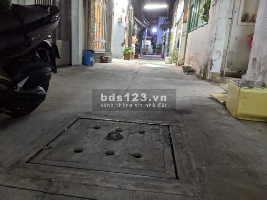 Bán nhà nguyên căn đường Nguyễn Sơn Quận Tân Phú, dt 50m2, 2 tầng, 3 pn, giá 3.2 tỷ