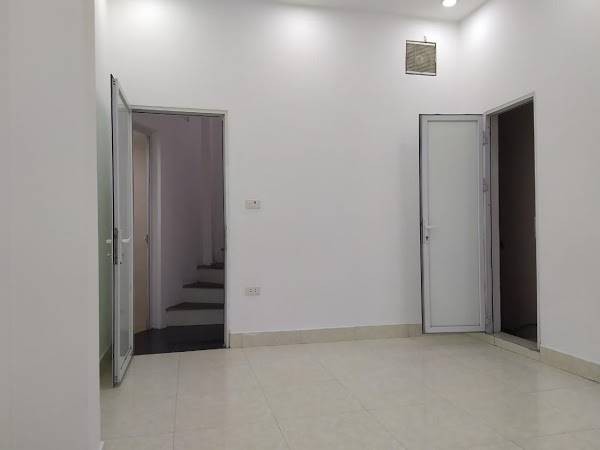 Bán nhà trung tâm Đống Đa 31m2 xây 3 tầng giá bán chỉ 2,6 tỷ