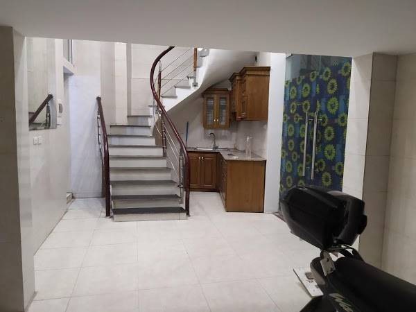 Bán nhà trung tâm Đống Đa 31m2 xây 3 tầng giá bán chỉ 2,6 tỷ