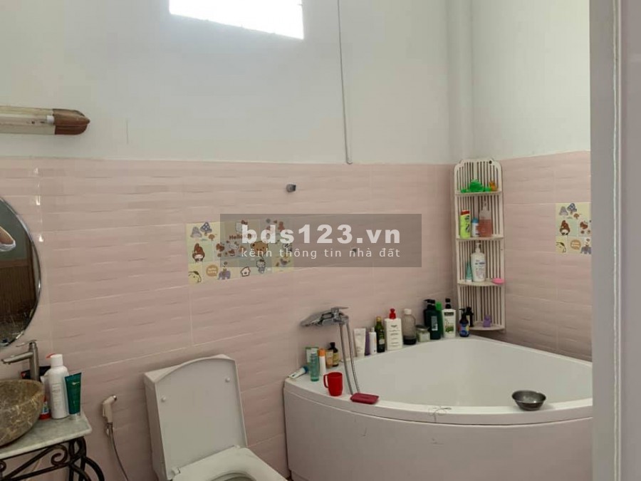 Nhỉnh 7 tỷ có nhà HXH 120m2(6x20x3Tầng) Lũy Bán Bích Tân Phú. Bán gấp