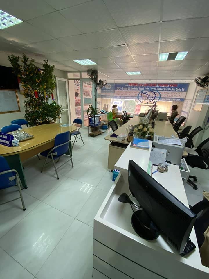 Bán tòa nhà văn phòng 10 tầng Thanh máy Nguyễn Xiển 195m2, MT 6m chỉ 39.6 tỷ