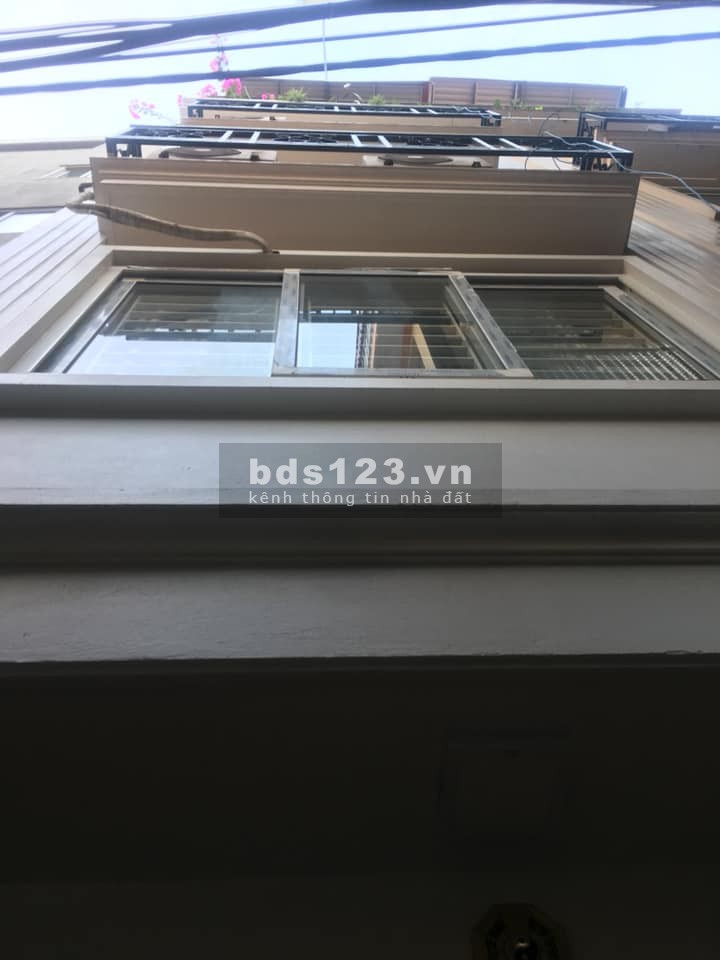 Nhà mặt ngõ 178 Thái Hà, dt 44m2, ô tô tránh kinh doanh nhộn nhịp 8.1 tỷ