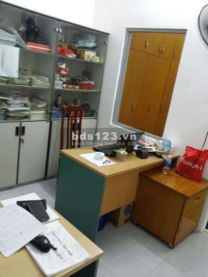 Nhà Kim Mã giá 2,99 tỷ, cách phố vài bước chân, hàng hiếm, sổ đỏ chính chủ
