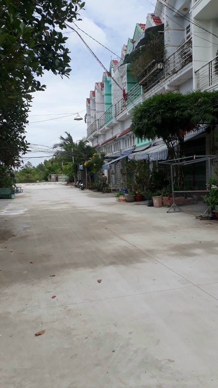 Nhà Phố đồng sở hữu sổ riêng 4 tầng- Huyện Nhà Bè,Nguyễn Bình-giá 2,38 tỷ
