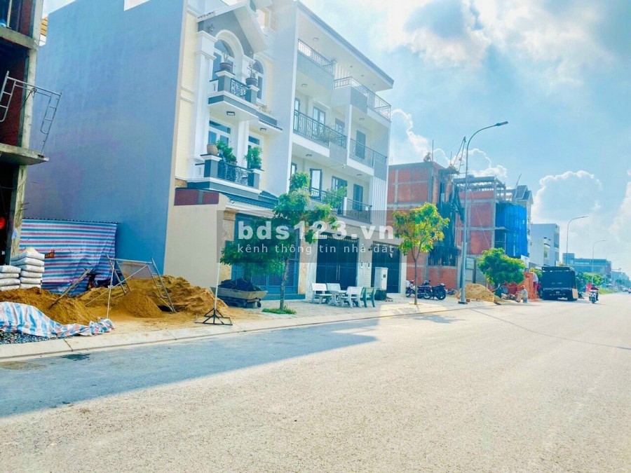 Bán gấp lô đất 85m2 đường số 1 KDC Tên Lửa Gần Aeon Bình Tân