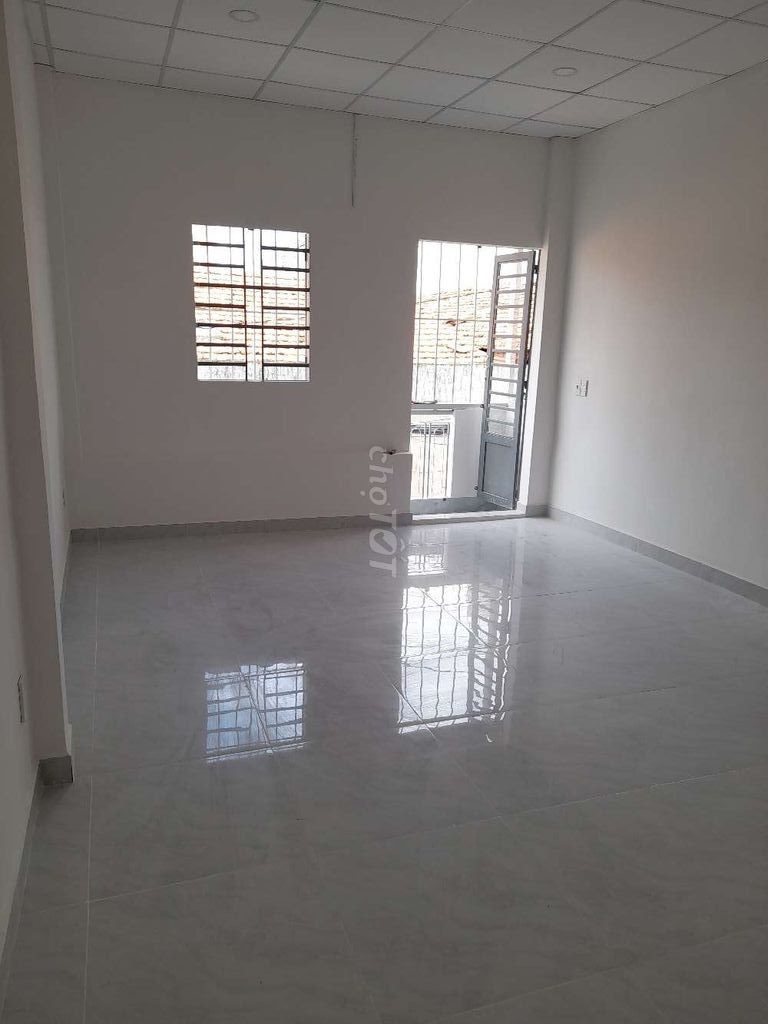 Chính chủ bán nhà đường Tân Thới Nhất 3, Quận 12, hướng Đông