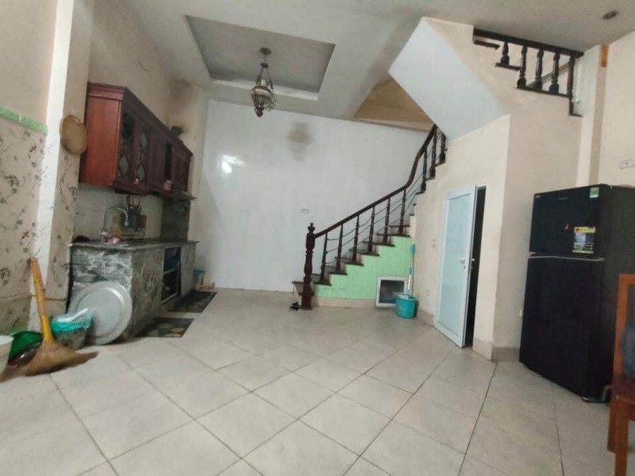 Bán Nhà Hoàng Văn Thái, Thanh Xuân DT 36m2, 4T, 2 Tỷ.