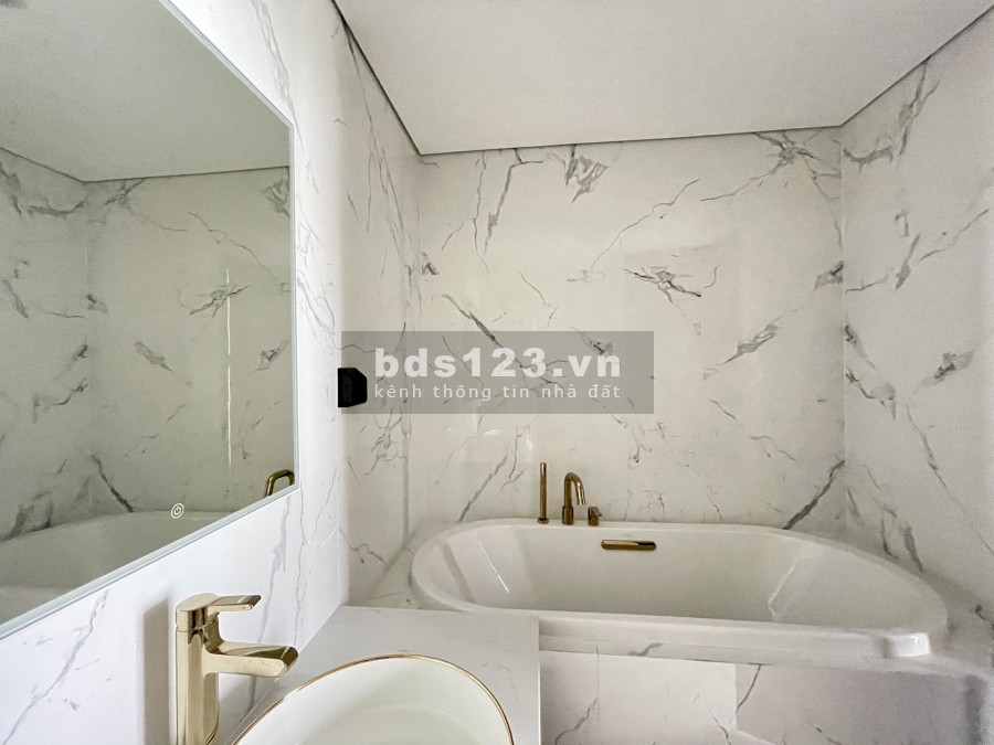 Duplex Sunshine City (160m2) - 3 ngủ - 4 logia (View Sân GÔN) - Giá: 7,9 tỷ( full đồ gỗ + bao phí)