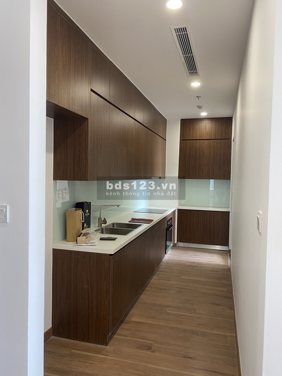 Cho thuê gấp căn hộ ở Hinode city Minh Khai, 3PN đồ cơ bản giá 16tr/tháng LH 0327582785