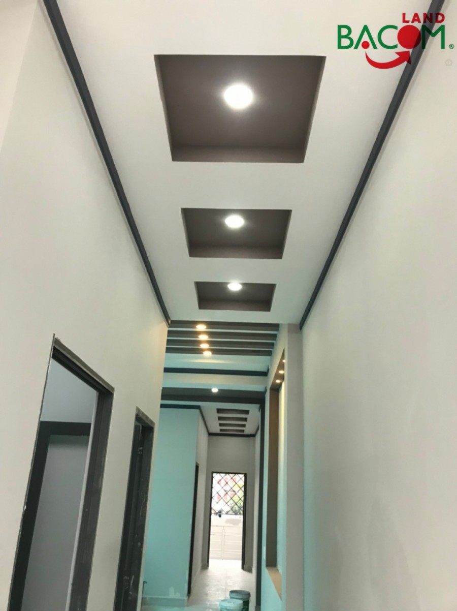 Nhà 1 trệt 1 lầu liền kề KDC Tân Phong, SHR thổ cư, đường 2 xe hơi tránh nhau