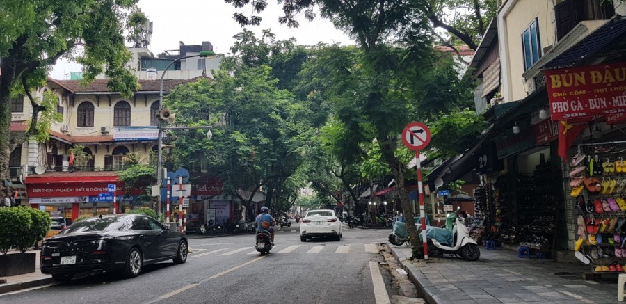 Nhà rộng 5m mặt phố Cỗ Hàng Mã Hoàn Kiếm kinh doanh 55 tỷ.