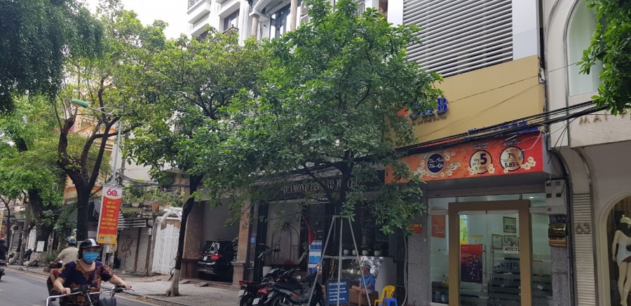 Nhà rộng 5m mặt phố Cỗ Hàng Mã Hoàn Kiếm kinh doanh 55 tỷ.
