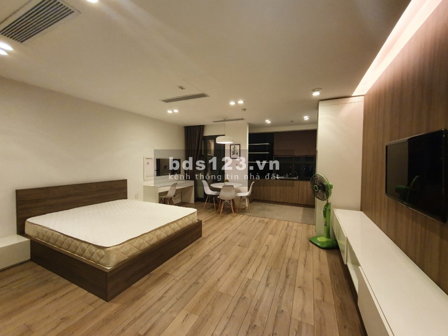 Cho thuê chung cư Star City Lê Văn Lương studio 50m2 full đồ 10.5 triệu. Lh 0377983070