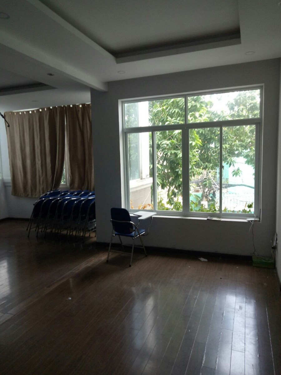 Cho thuê nhà Vip khu Phường 2, Đường Hoa Mai, Q.Phú Nhuận. Hầm trệt 3 lầu, 8x18m