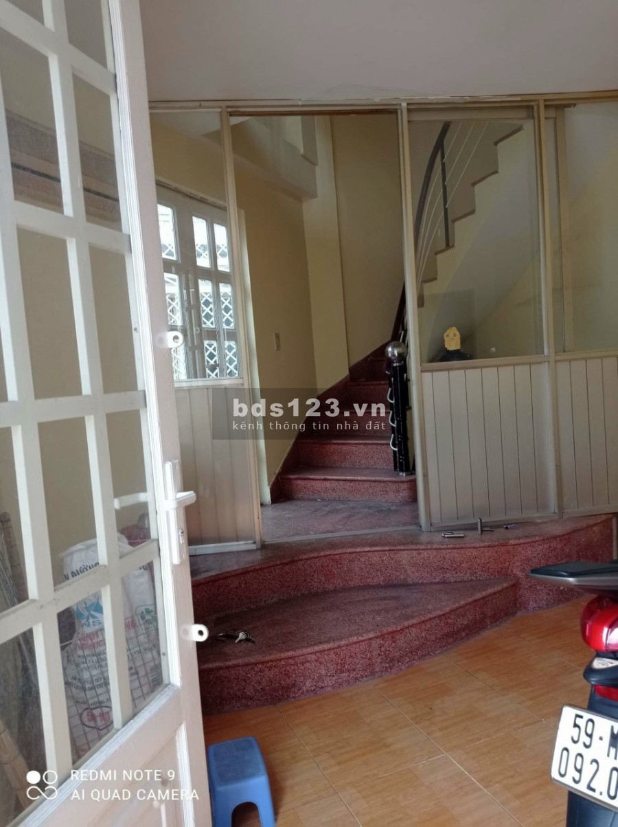Bán nhà 2 mặt tiền 4 tầng Lạc Long Quân Quận 11 giá chỉ 6.55 tỉ