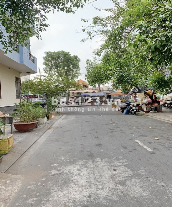 Nhà nguyên căn phố hiện đại 3 lầu đúc khu công ích phường Phú Mỹ, Quận 7