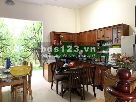Nhà nguyên căn phố hiện đại 3 lầu đúc khu công ích phường Phú Mỹ, Quận 7