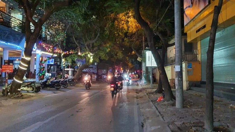 Bán nhà Thái Hà đẳng cấp gia chủ 40m2 x 5 tầng mặt tiền 5m giá 8.2 tỷ