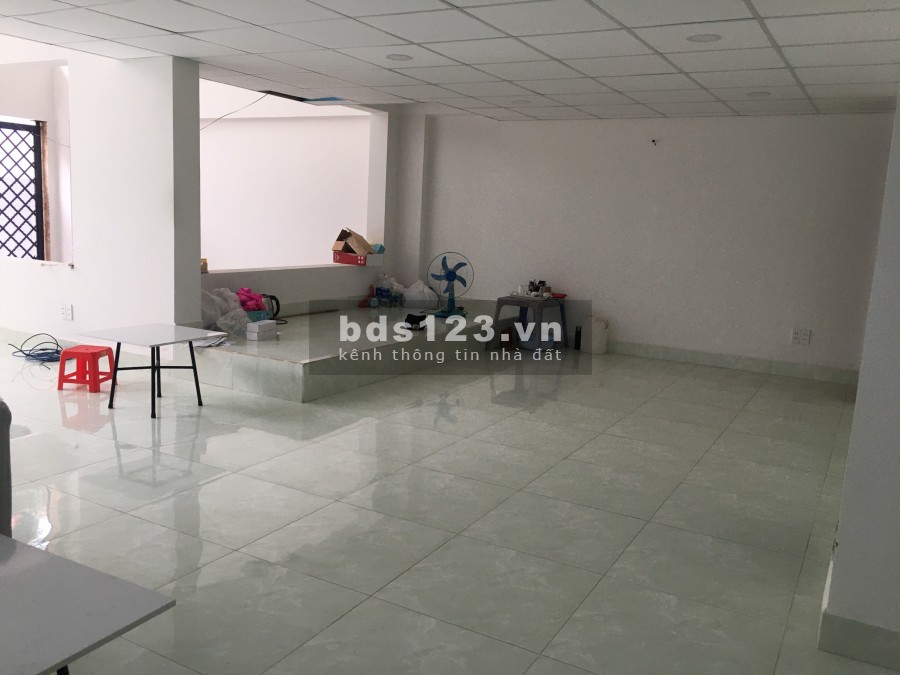 Cho thuê mặt bằng mới rộng rãi, tiện kinh doanh, mở văn phòng hoặc làm nhiều mô hình