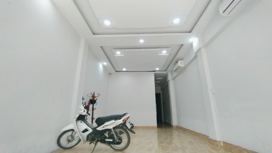 Hiếm nhà Phố Vọng cho thuê, MT 5m, dt 100m2/sàn, giá 35 tr/tháng