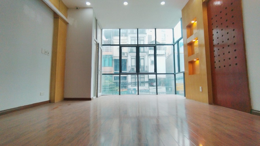 Hiếm nhà Phố Vọng cho thuê, MT 5m, dt 100m2/sàn, giá 35 tr/tháng