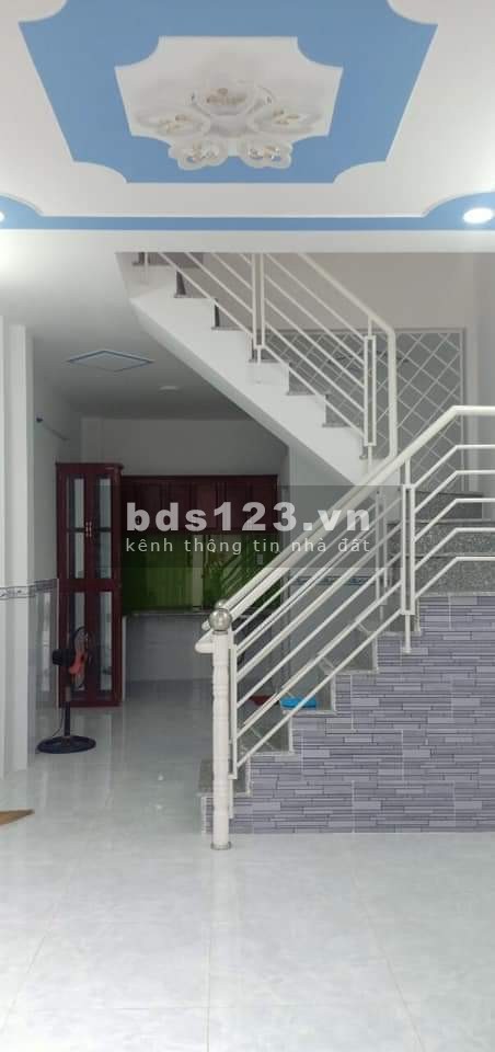Cho thuê nhà 1 trệt + 1 lầu hẻm 160 Nguyễn Văn Quỳ, hẻm xe tải