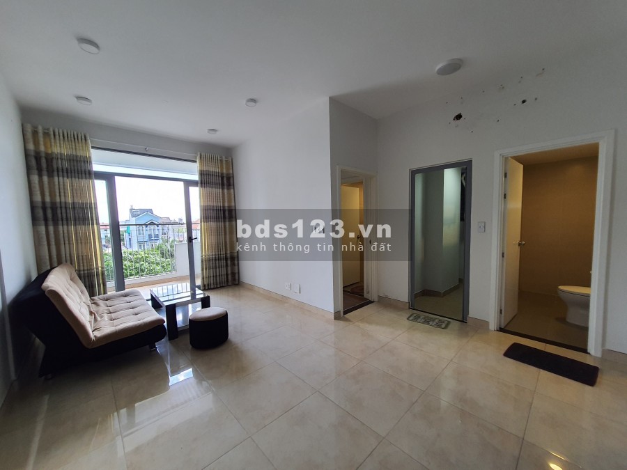 Cho thuê Opal Garden 70m2 tầng thấp có 2 máy lạnh, sofa, giường tủ LH 0906294299