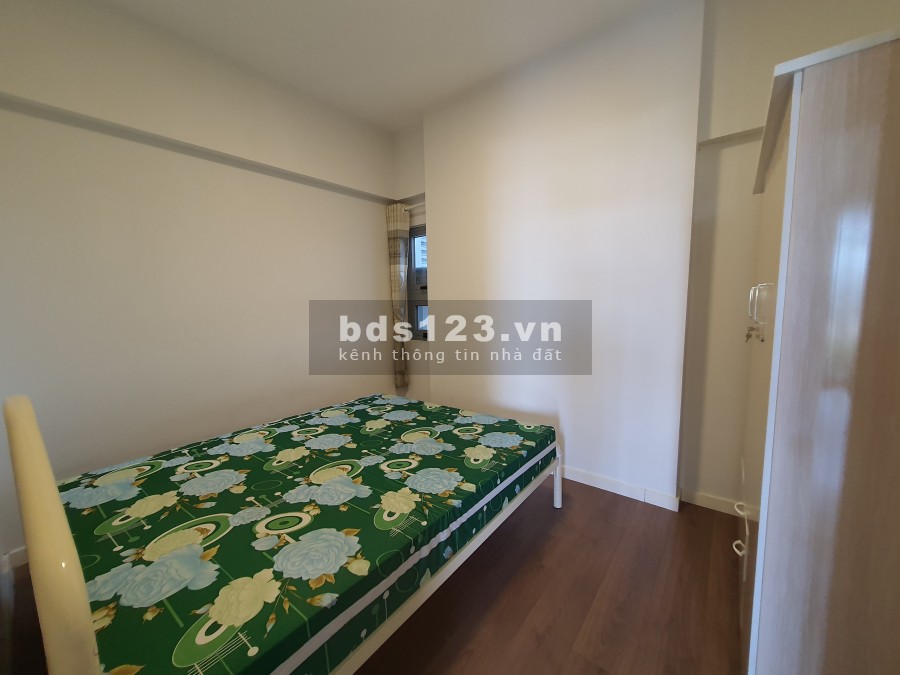 Cho thuê Opal Garden 70m2 tầng thấp có 2 máy lạnh, sofa, giường tủ LH 0906294299