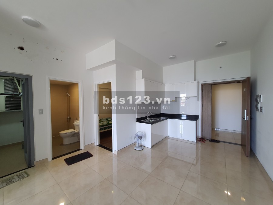 Cho thuê Opal Garden 70m2 tầng thấp có 2 máy lạnh, sofa, giường tủ LH 0906294299
