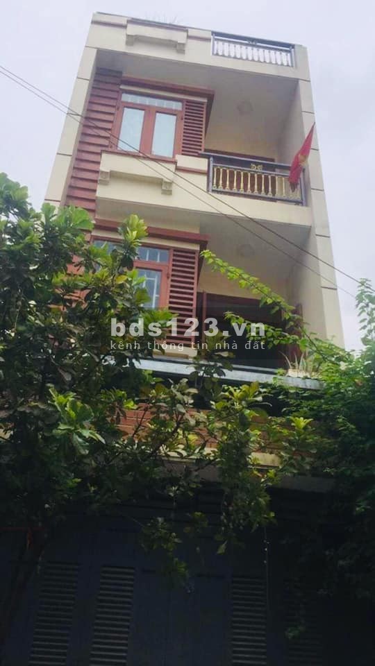 Hồng Lạc Tân Bình diện tích 40m2 ,3.6x11m, 3 tầng, HXH, nhà đẹp, sổ hồng, giá 3 tỷ 5