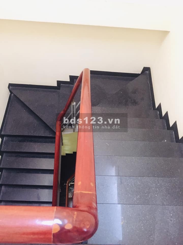 Hồng Lạc Tân Bình diện tích 40m2 ,3.6x11m, 3 tầng, HXH, nhà đẹp, sổ hồng, giá 3 tỷ 5