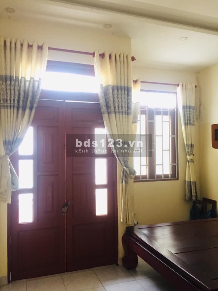Hồng Lạc Tân Bình diện tích 40m2 ,3.6x11m, 3 tầng, HXH, nhà đẹp, sổ hồng, giá 3 tỷ 5