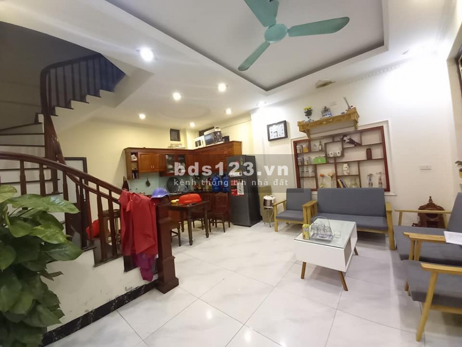 Bán nhà, kv Văn Phú, dt 40m, ô tô, vỉa hè, gần lacasta, kinh doanh đỉnh, nhỉnh 5 tỷ
