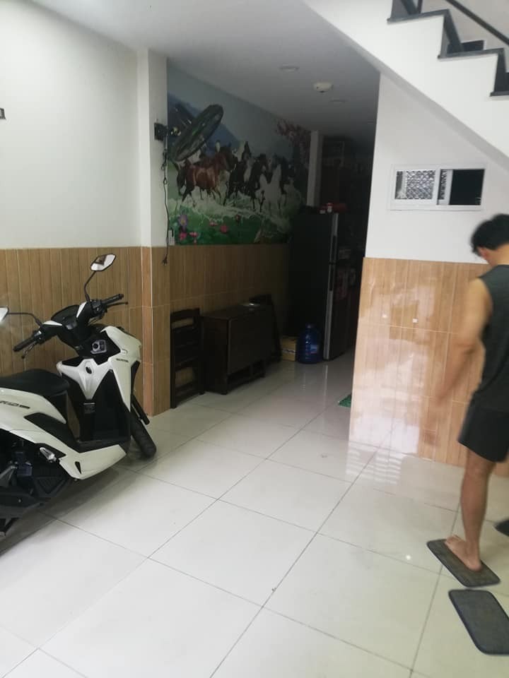 Chủ bán gấp 47m2, 3 tầng, btct, giá 3.35 tỷ, ngã tư Phan Huy Ích, Gò Vấp, phường 14