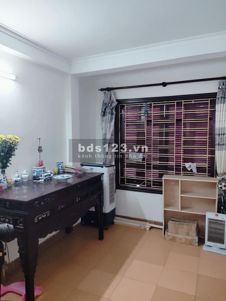 Bán nhà Vạn Phúc ngõ thông thoáng oto giá bán nhỉnh 3 tỷ, lhcc