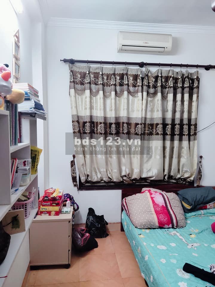 Bán nhà Vạn Phúc ngõ thông thoáng oto giá bán nhỉnh 3 tỷ, lhcc