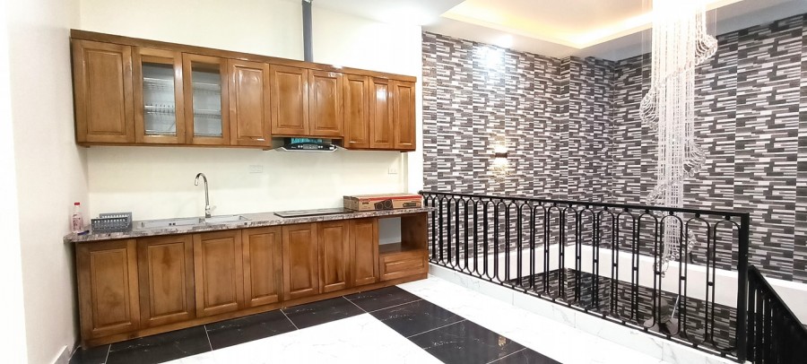 Nhà đẹp Mỹ Đình kinh doanh ô tô nhà 150m2, 4 tầng, mt 5m, giá 17 tỷ, lh 0919894949