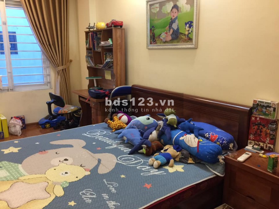 Bán nhà trung tâm phố Định Công Thượng khu đong dân cư dễ sống, sổ đỏ vuông 48m, xây 4 tầng, giá 3.2 tỷ
