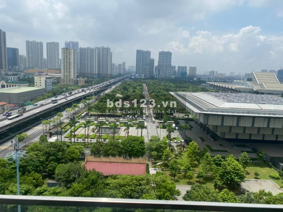 Bán căn 3 ngủ 92,7m2 tại Vinhomes West Point, tầng cao, còn mới, kiến trúc đẹp