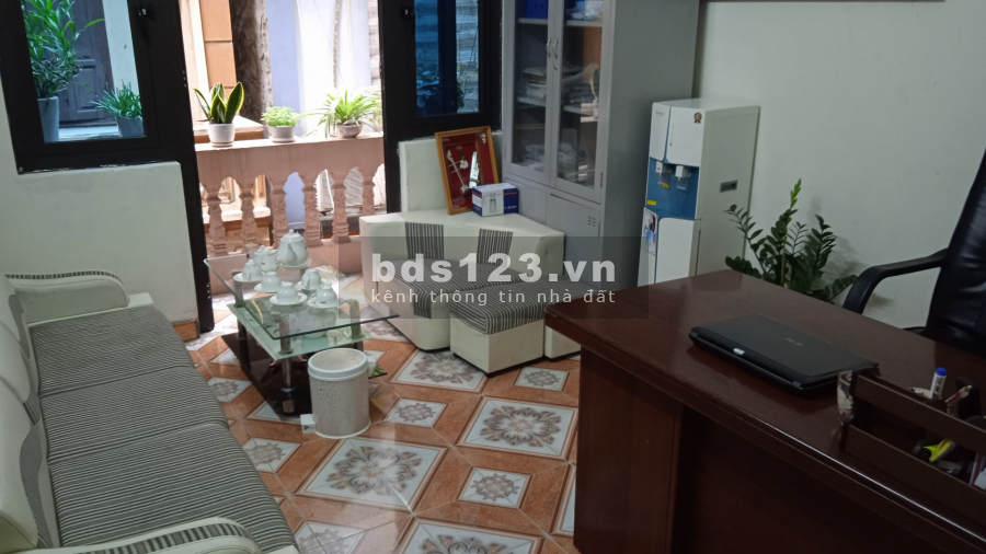 BÁN NHÀ KIM GIANG. DT 40M, 4T, GIÁ 3,85 TỶ.