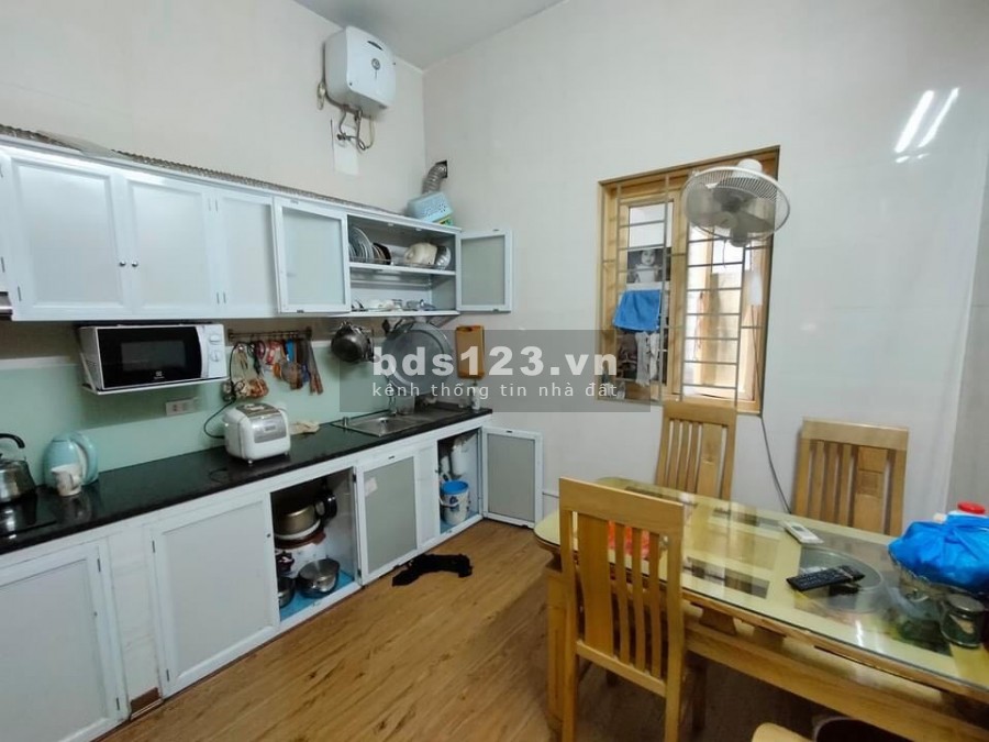 Phố Hạ Đình, dt 38m2, 5 tầng đúc, ô tô tránh kinh doanh đỉnh, 5 tầng đúc