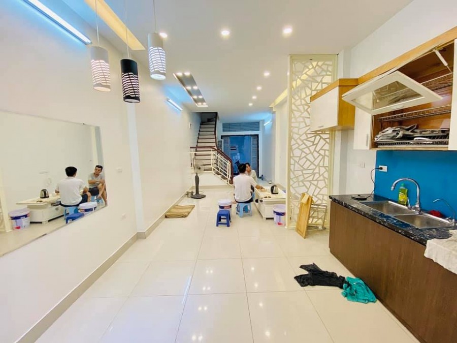 Bán nhà Trần Phú, Hà Đông, dtsd 48m2, 4 tầng đúc, giá 4.3 tỷ, đến xem sẽ thích ngay