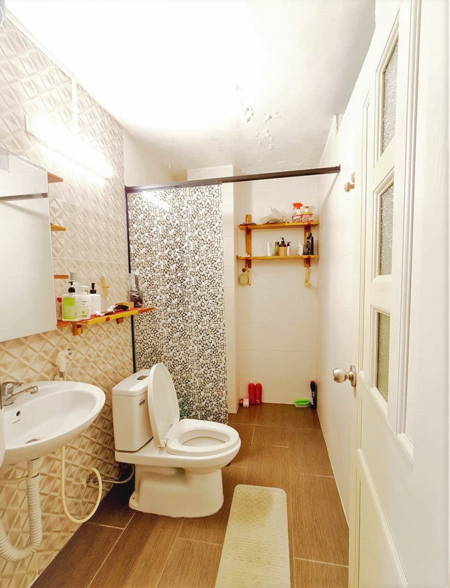 Bán nhà đường bùi minh trực Quận 8, hẻm xe tải, nhà đẹp nở hậu với 85m2 1 trệt, 2 lầu giá chỉ 5,7 tỷ