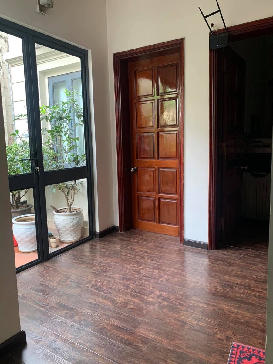 Bán nhà phố Chùa Bộc 85m2x4T, MT6.8m, nhỉnh 7 tỷ, mới đẹp ở ngay.